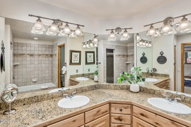 $2,290,000 | 1890 Lions Ridge Loop, Unit 11, Vail, CO 81657