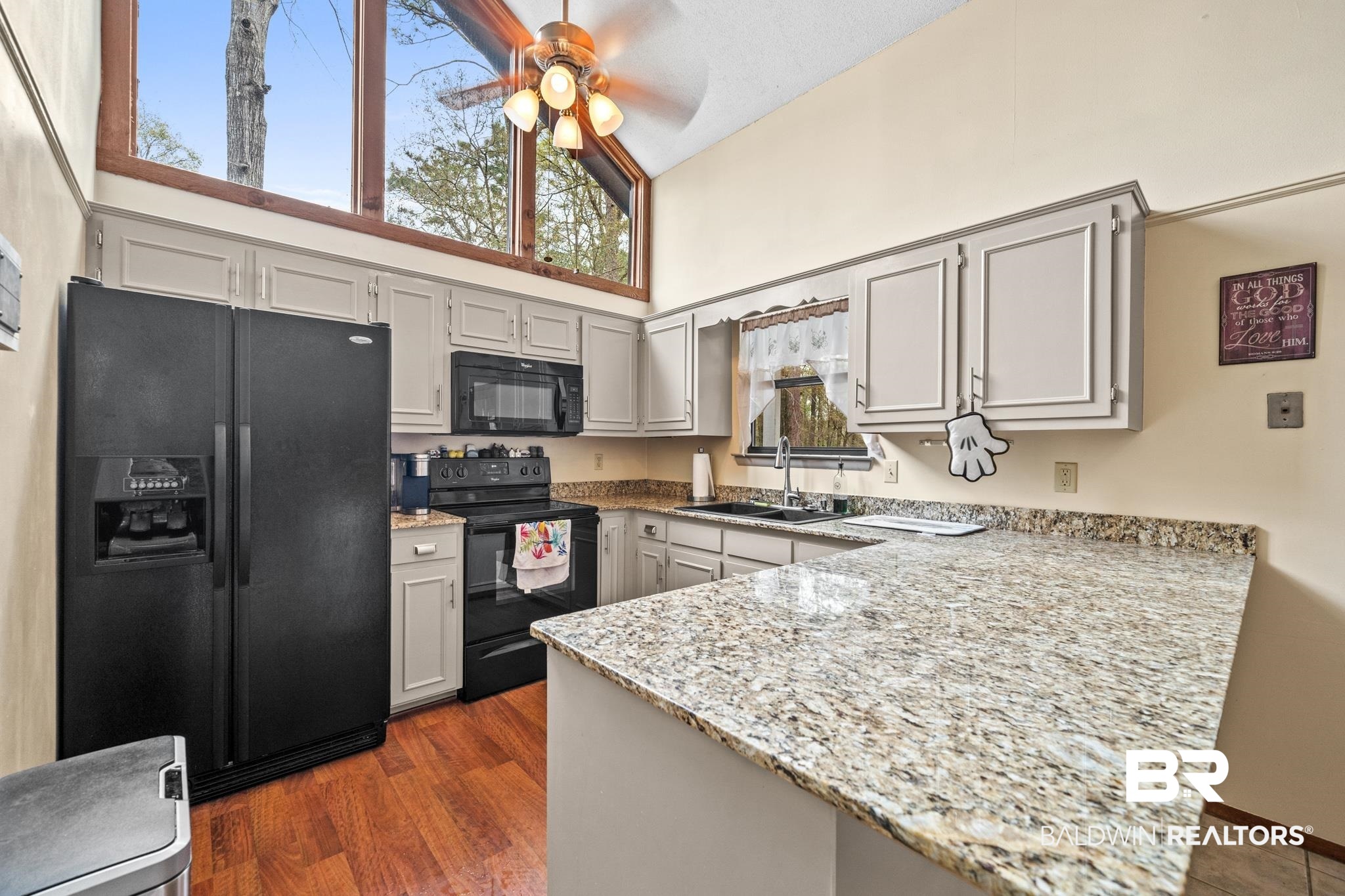 2140 Luckner Court Mobile, AL 36618 - Photo 9 of 23