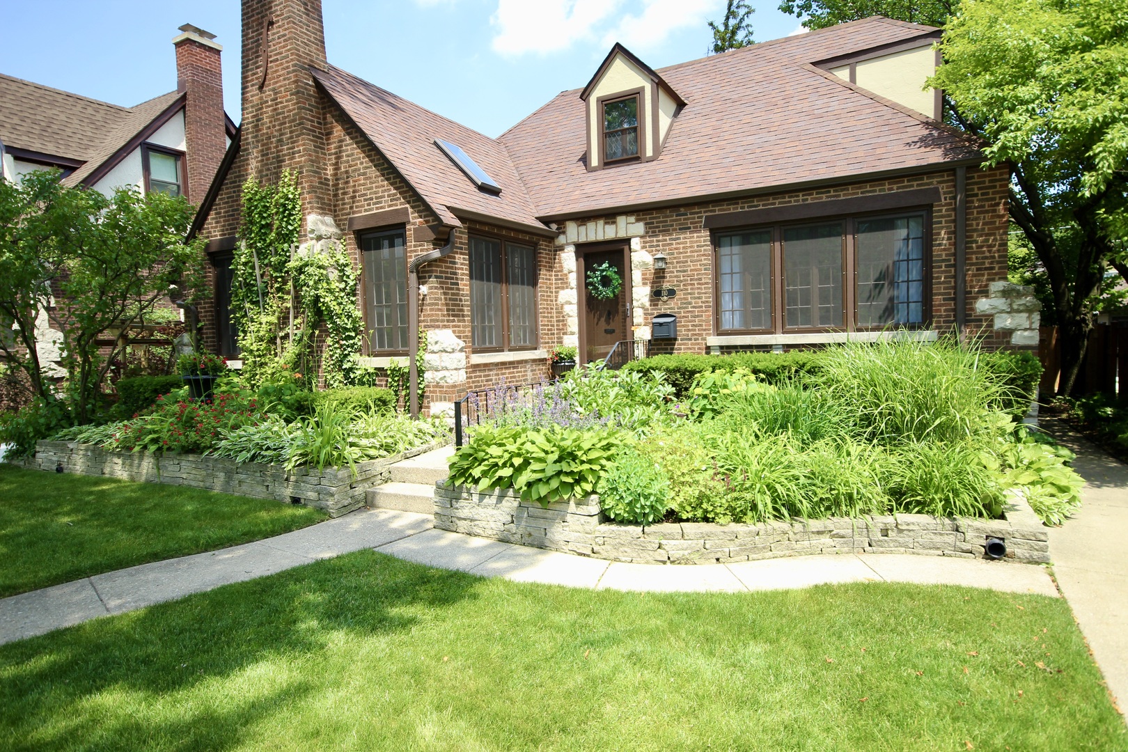 110 Columbia Avenue Park Ridge, IL 60068 - Photo 2 of 44 Gallery Image 2