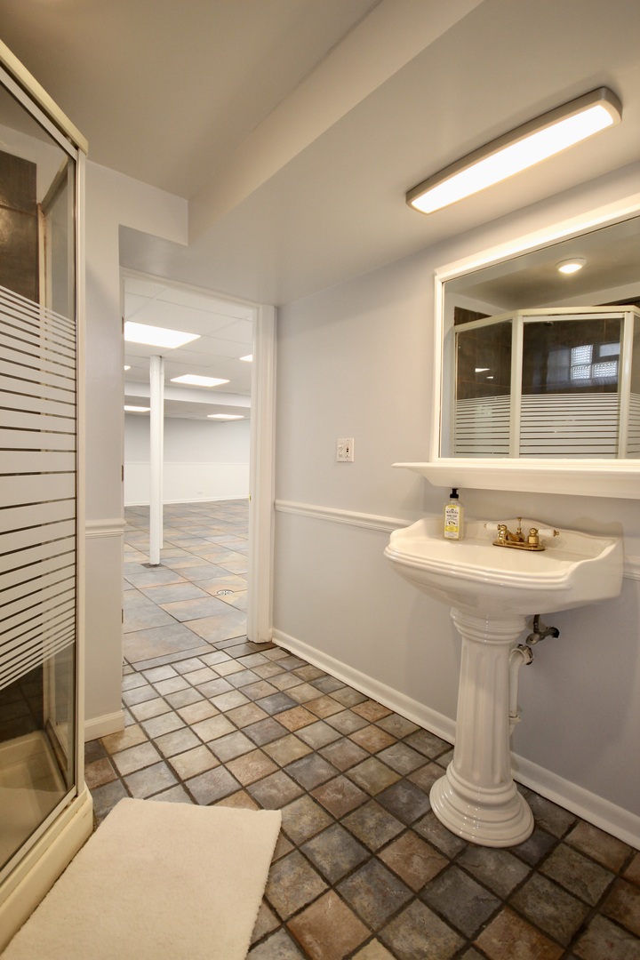 110 Columbia Avenue Park Ridge, IL 60068 - Photo 39 of 44 Gallery Image 39