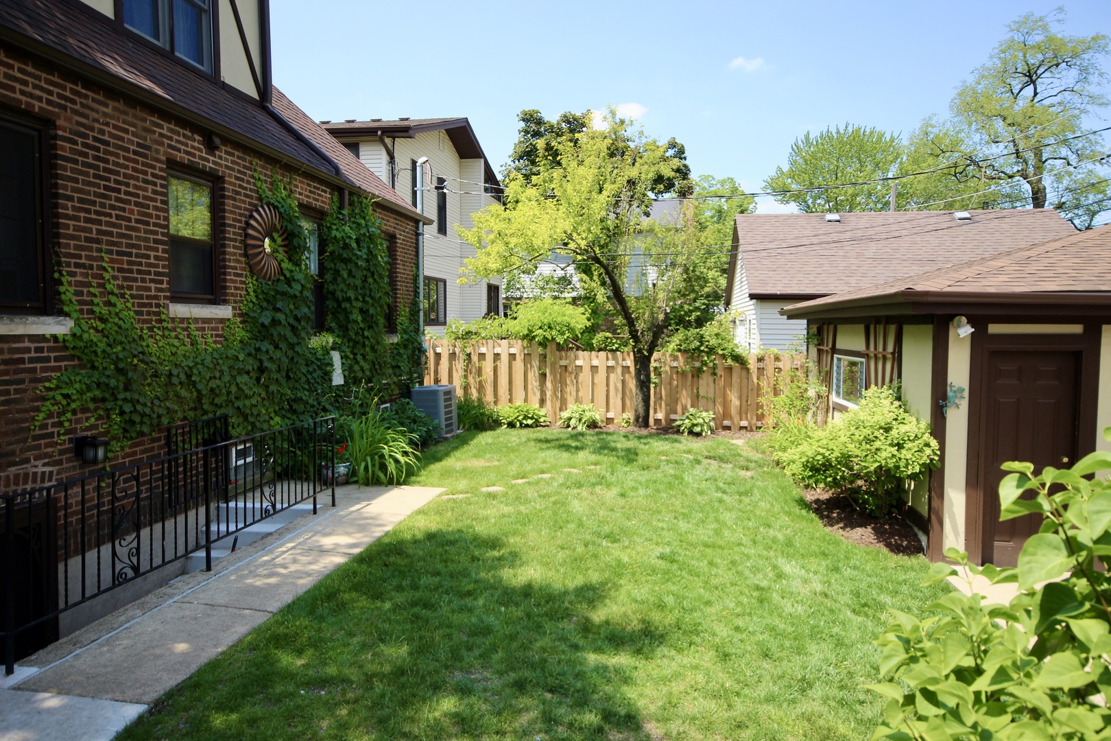 110 Columbia Avenue Park Ridge, IL 60068 - Photo 42 of 44 Gallery Image 42
