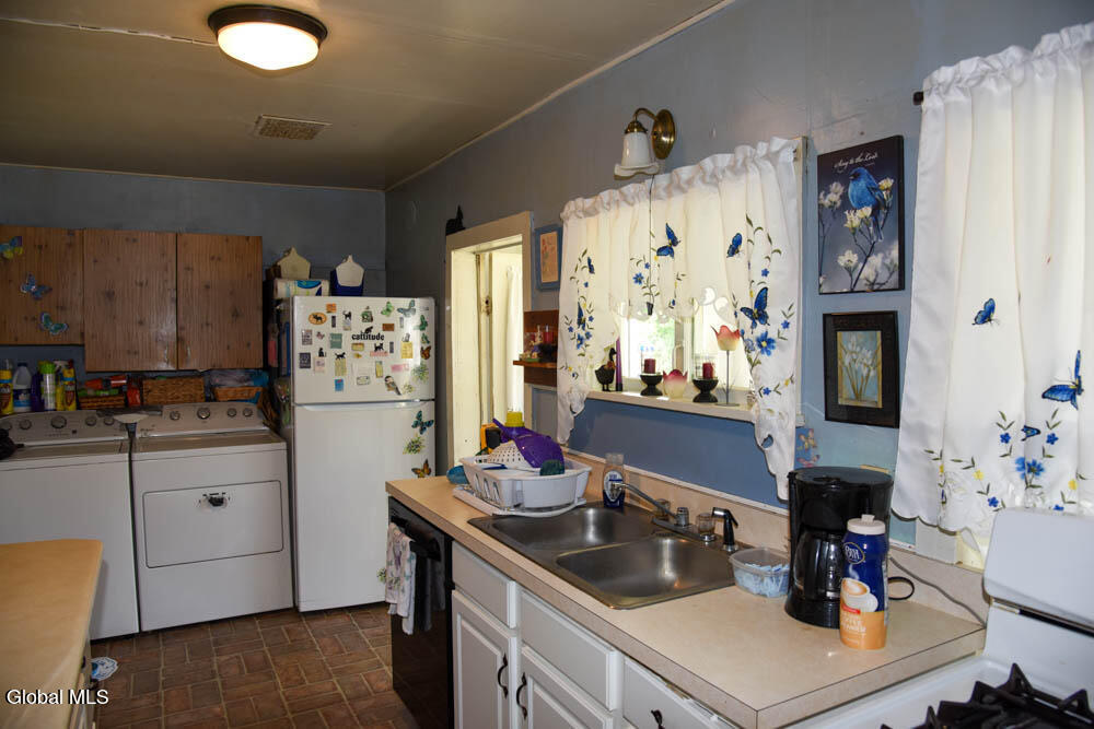574 Morse Memorial Highway Minerva, NY 12857 - Photo 14 of 42 Kitchen 3