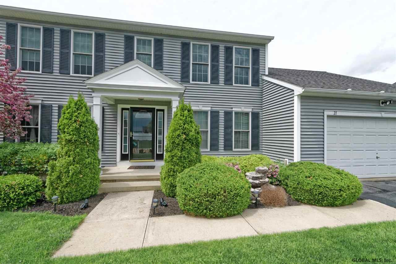 21 Robin Hill Road Halfmoon, NY 12118 - Photo 4 of 44 Photo 4