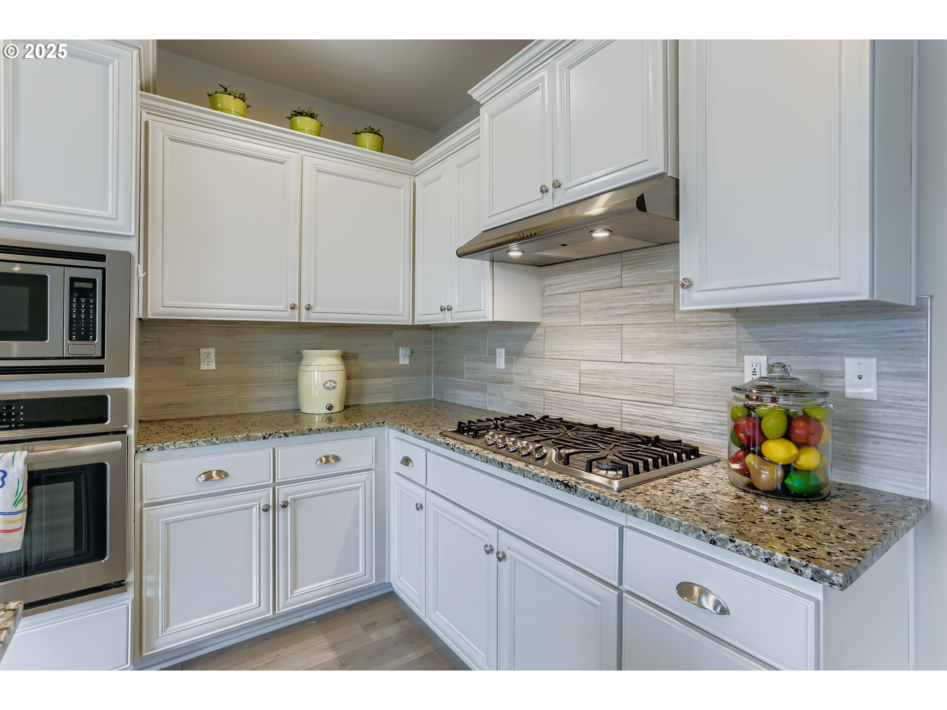 15598 Southwest Wren Lane Beaverton, OR 97007 - Photo 9 of 33