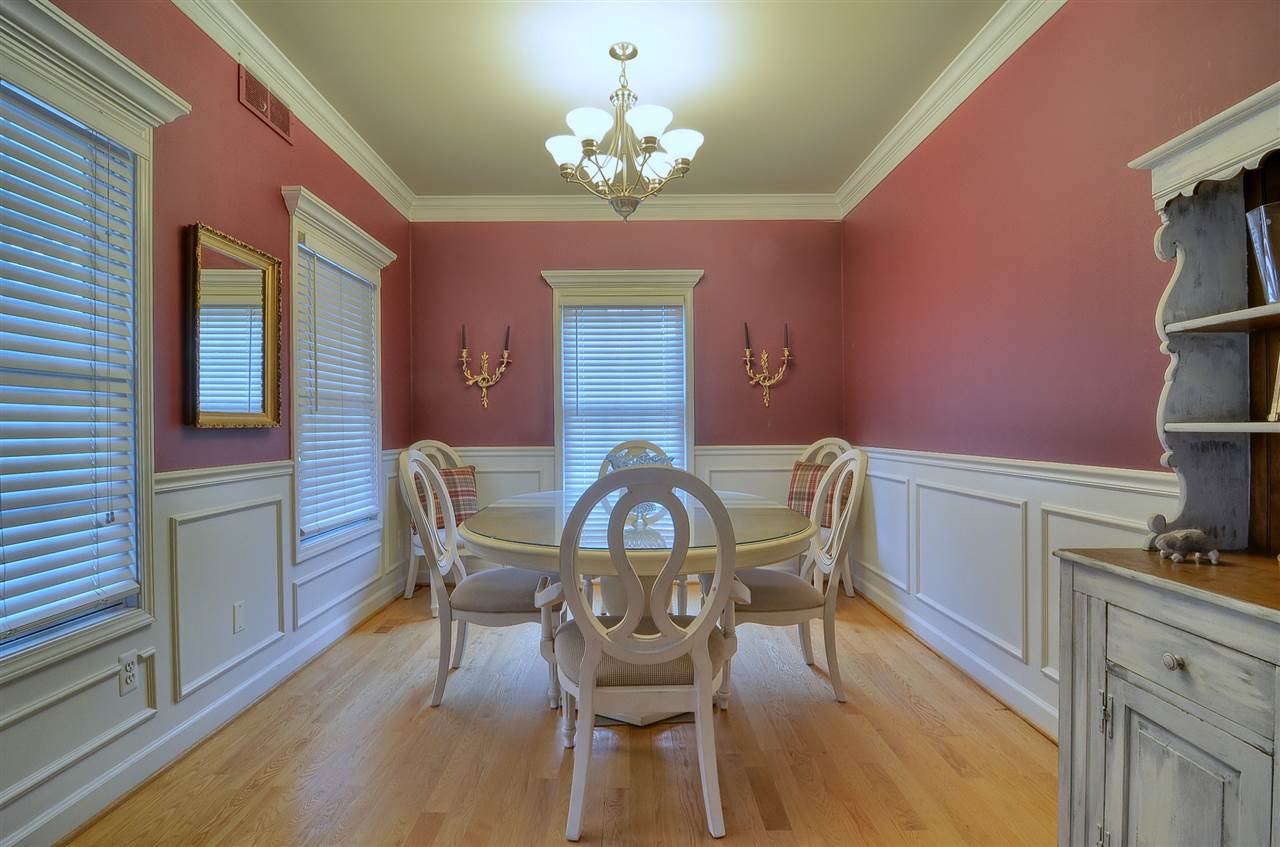 632 Quarter Street Rochester, MI 48307 - Photo 9 of 30