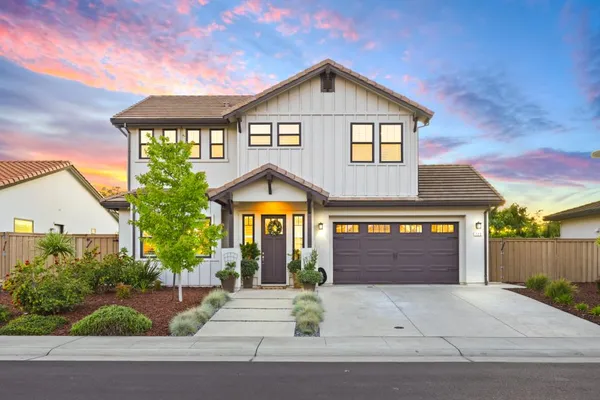 $1,300,000 | 723 Oliver Court, Folsom, CA 95630