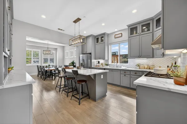 $1,300,000 | 723 Oliver Court, Folsom, CA 95630