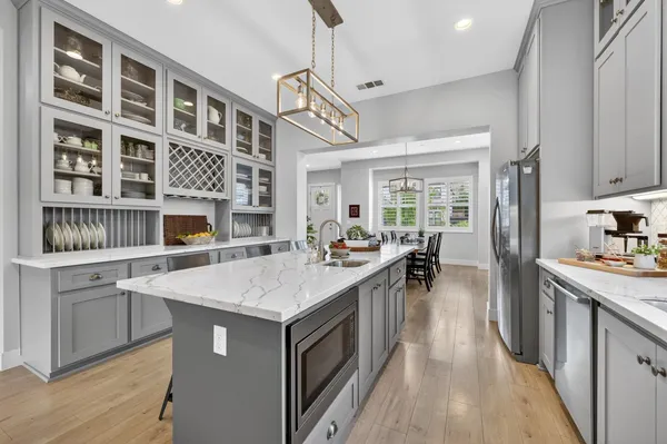 $1,300,000 | 723 Oliver Court, Folsom, CA 95630