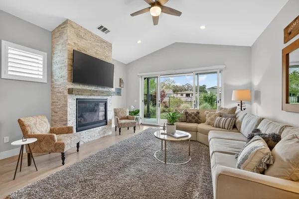 $1,300,000 | 723 Oliver Court, Folsom, CA 95630