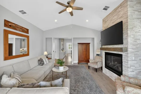 $1,300,000 | 723 Oliver Court, Folsom, CA 95630