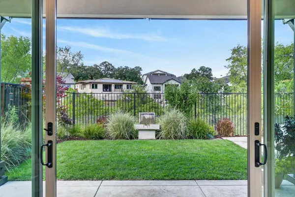 $1,300,000 | 723 Oliver Court, Folsom, CA 95630