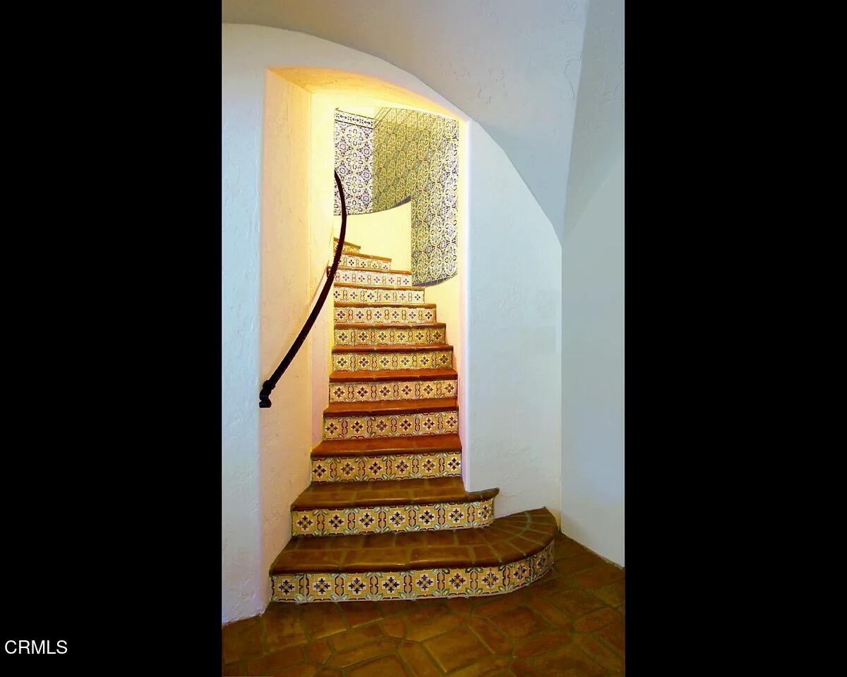 5237 Alta Canyada Road La Canada Flintridge, CA 91011 - Photo 21 of 27 a view of entryway and hall with wooden floor