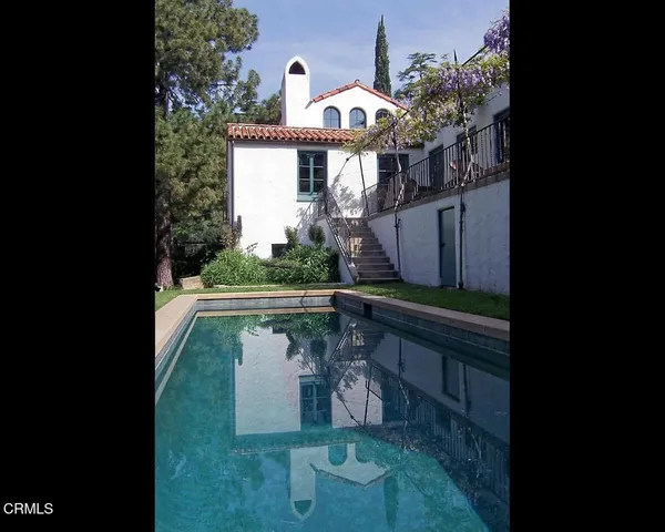 $15,000 | 5237 Alta Canyada Road, La Canada Flintridge, CA 91011