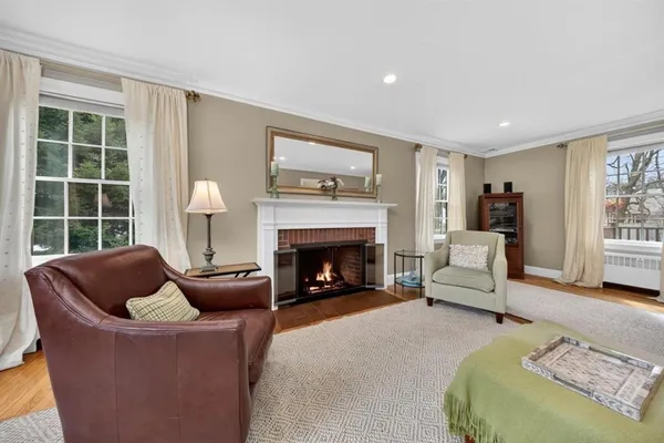 $1,349,000 | 210 Robbins Street, Milton, MA 02186