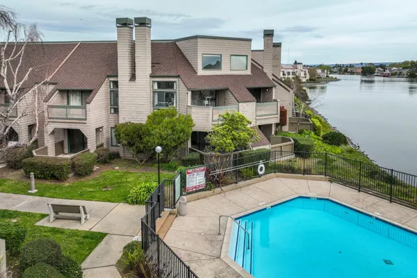$999,900 | 59 Cove Lane, Unit 59, Redwood Shores, CA 94065