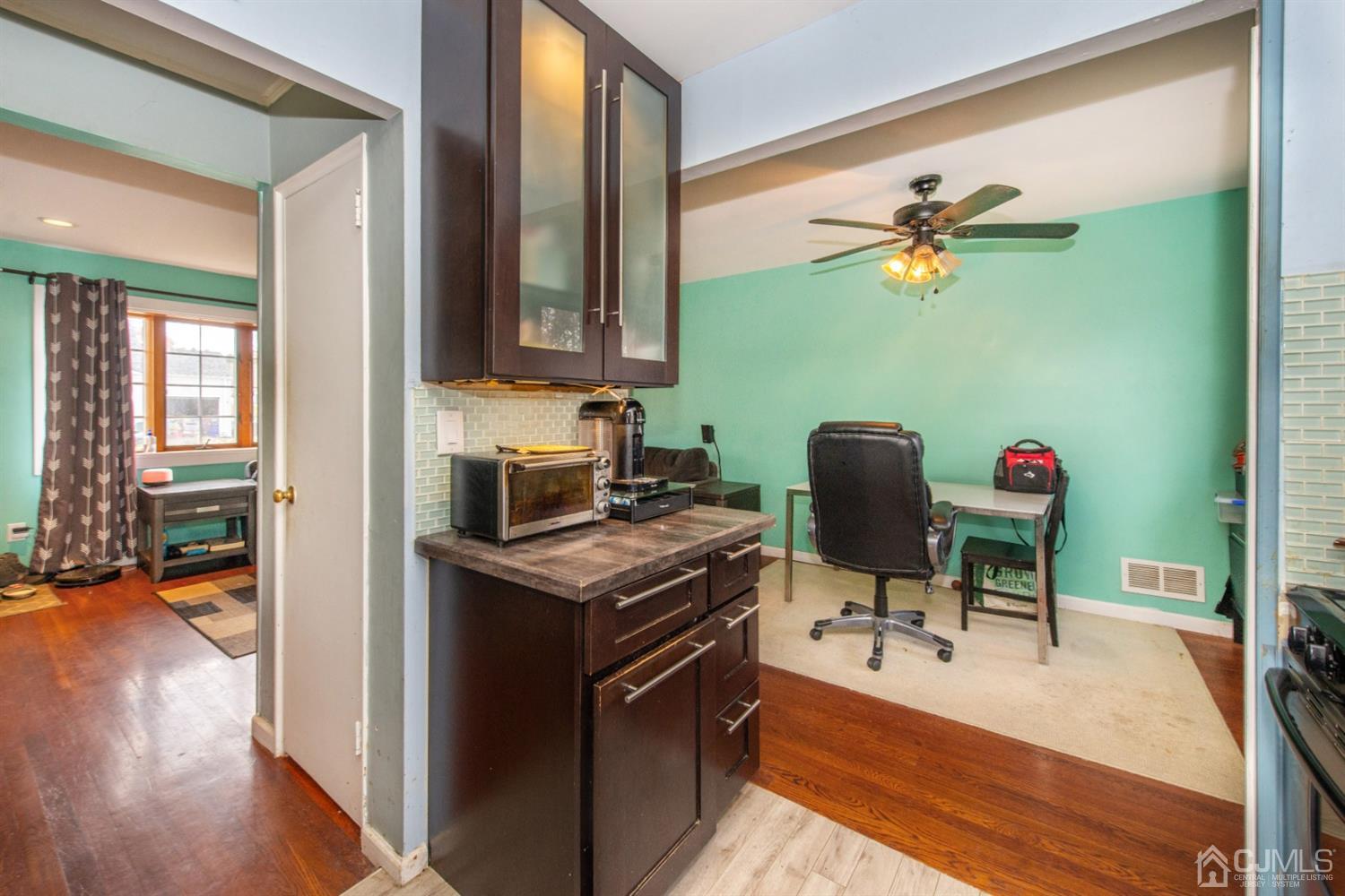 708 Brookside Road Rahway, NJ 07065 - Photo 8 of 17 Gallery Image 8