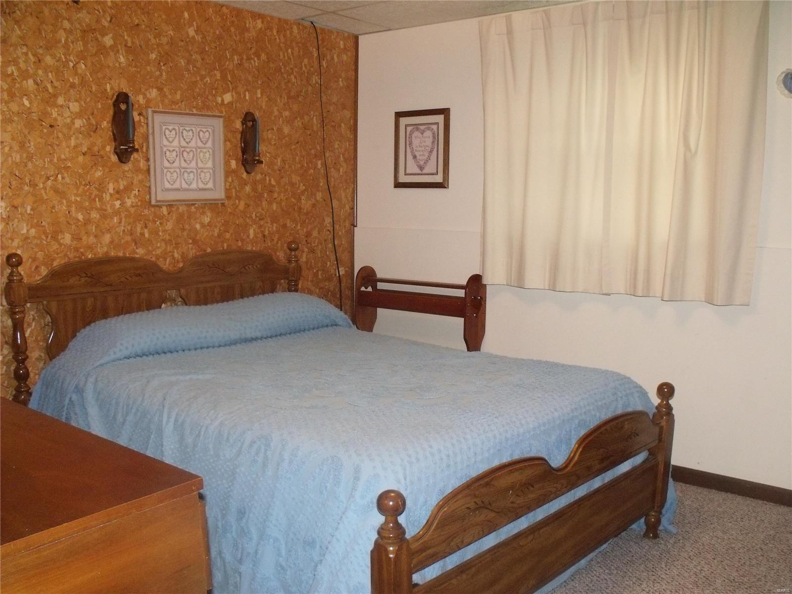 1008 West County Road Jerseyville, IL 62052 - Photo 19 of 24 Gallery Image 19