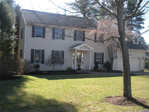 29 Wildwood Road Danvers, MA 01923 - Photo 1 of 23 Gallery Image 1