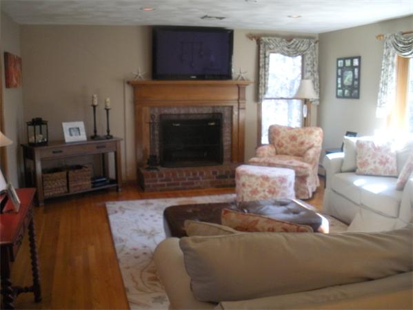 29 Wildwood Road Danvers, MA 01923 - Photo 3 of 23 Gallery Image 3