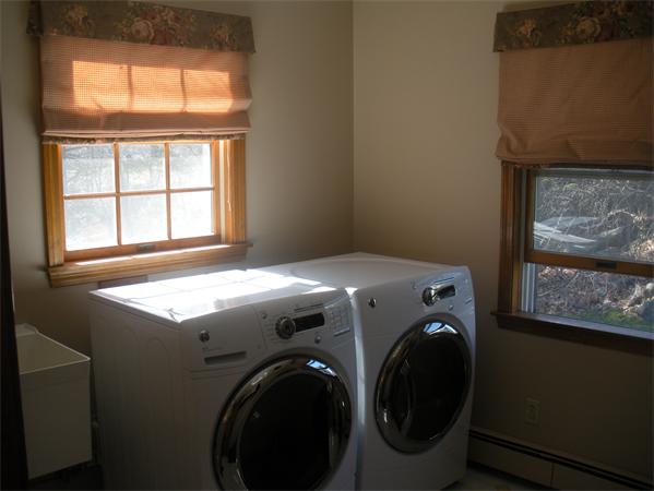 29 Wildwood Road Danvers, MA 01923 - Photo 8 of 23 Gallery Image 8