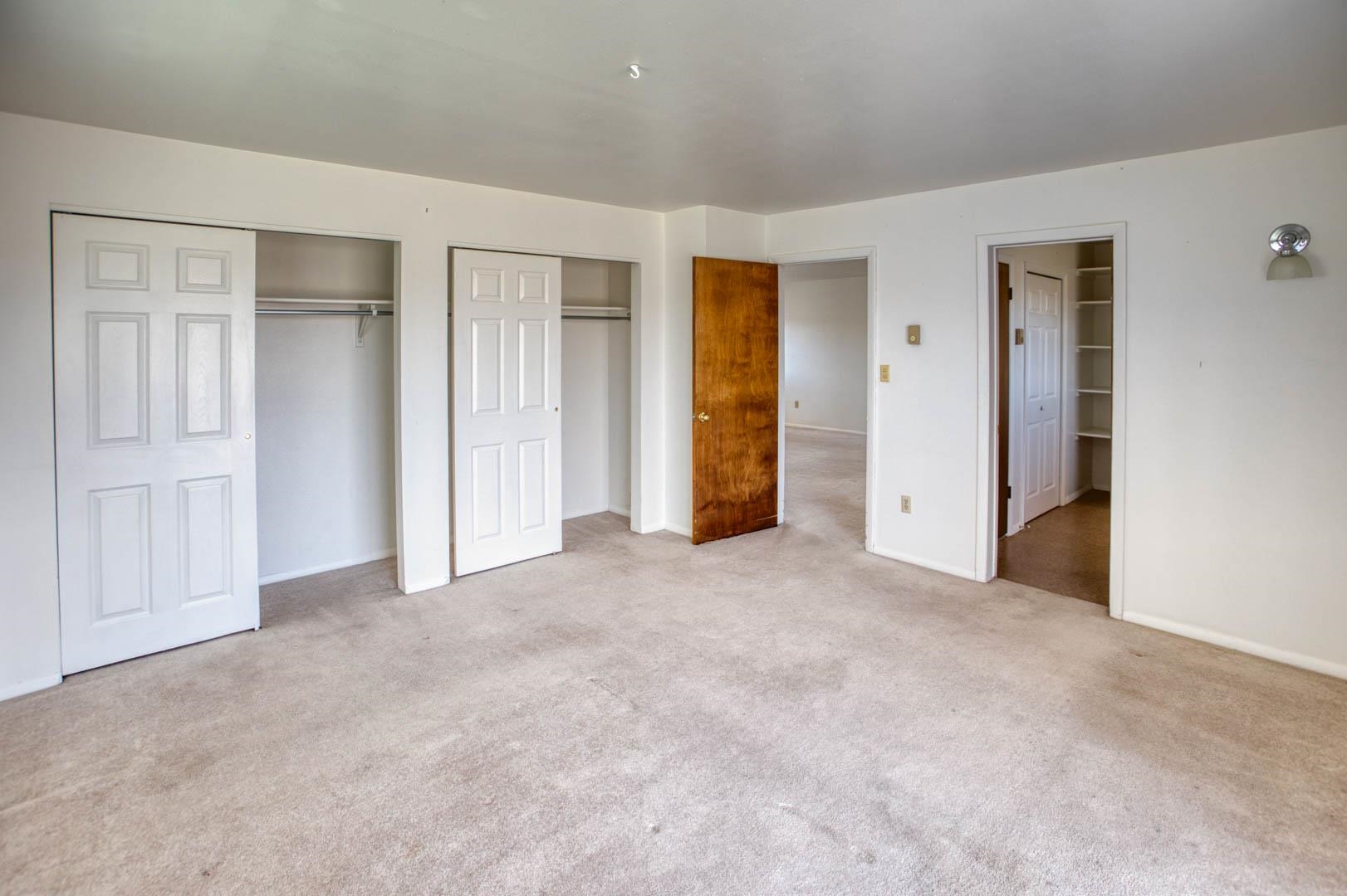 1179 17 Road Fruita, CO 81521 - Photo 21 of 36 a view of an empty room with closet and bathroom