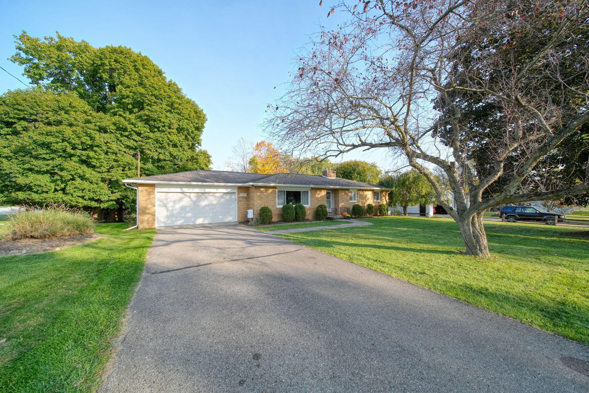 707 Leo Road Jackson, MI 49203 - Photo 2 of 46 3-web-or-mls-DSC05515_HDR