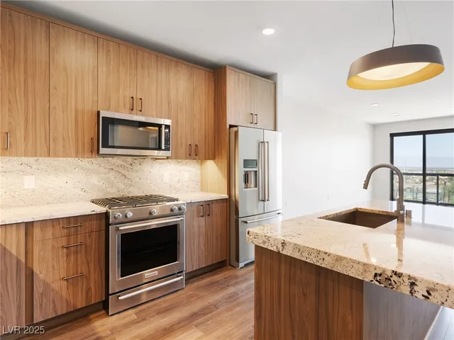 $4,650 | 2460 East Serene Avenue, Unit 509, Henderson, NV 89074