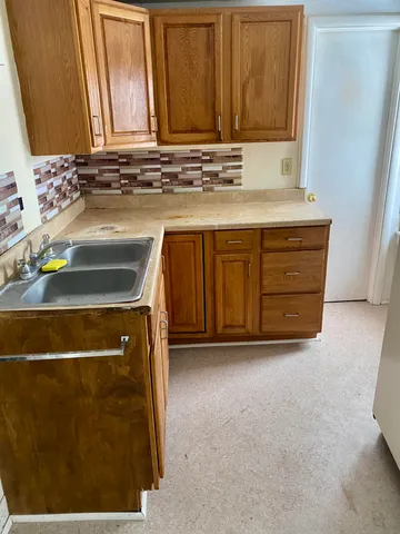 $229,900 | 743 Logan Street Southeast, Grand Rapids, MI 49503