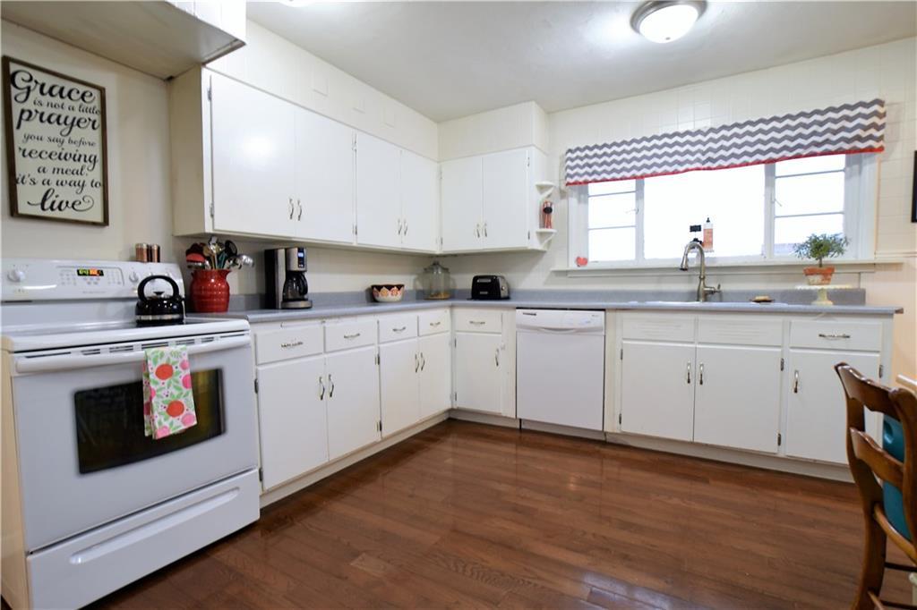 8411 Walnut Grove-Clark County Road Troy, OH 45373 - Photo 8 of 32