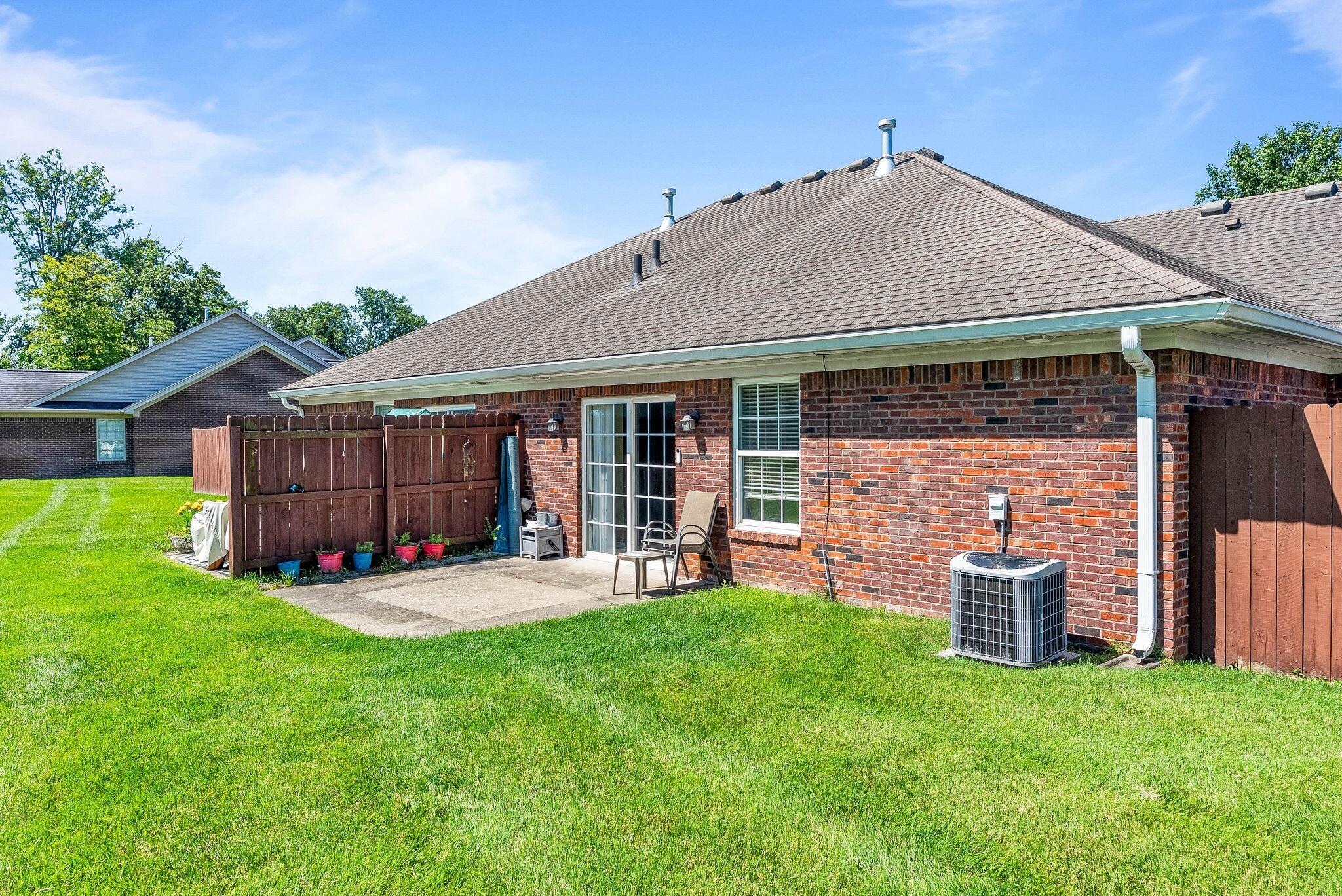 6505 Renate Road Louisville, KY 40291 - Photo 26 of 33 6505 Renate Rd (25 of 32)
