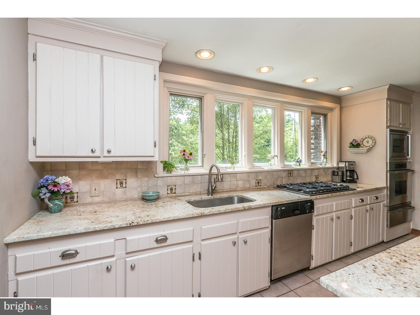 1012 Hampstead Road Wynnewood, PA 19096 - Photo 4 of 25