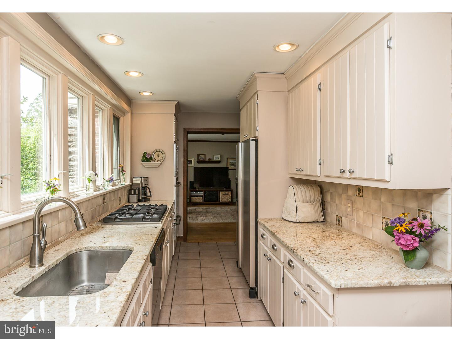 1012 Hampstead Road Wynnewood, PA 19096 - Photo 6 of 25