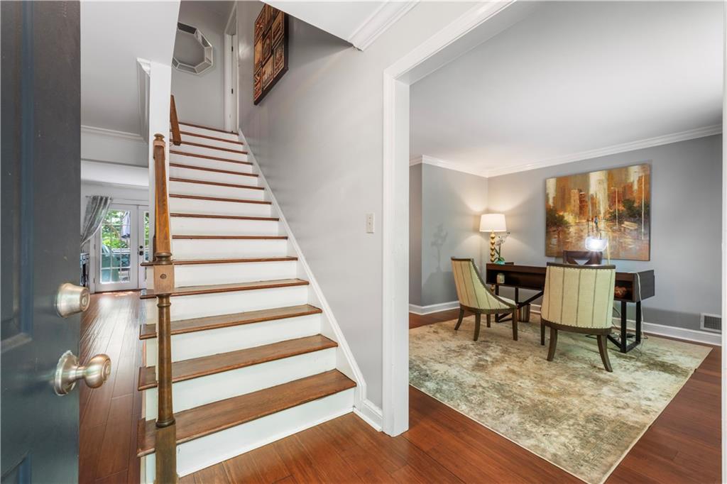 2220 Defoors Ferry Road Northwest Atlanta, GA 30318 - Photo 2 of 23
