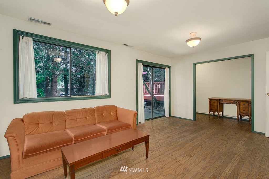 15710 Southeast 167th Place Renton, WA 98058 - Photo 17 of 22 Gallery Image 17