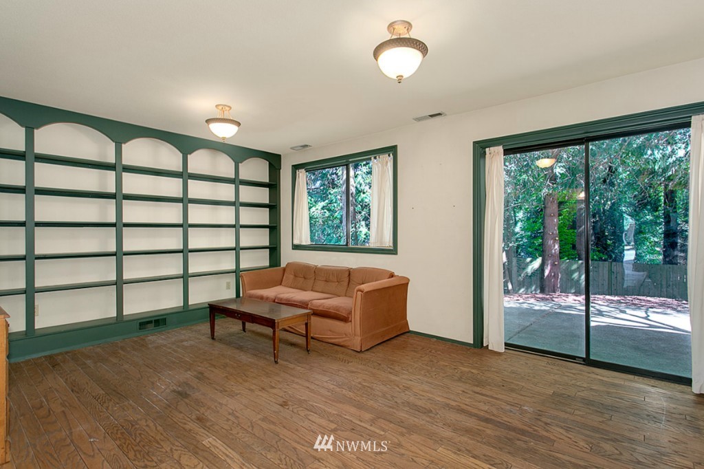 15710 Southeast 167th Place Renton, WA 98058 - Photo 18 of 22 Gallery Image 18