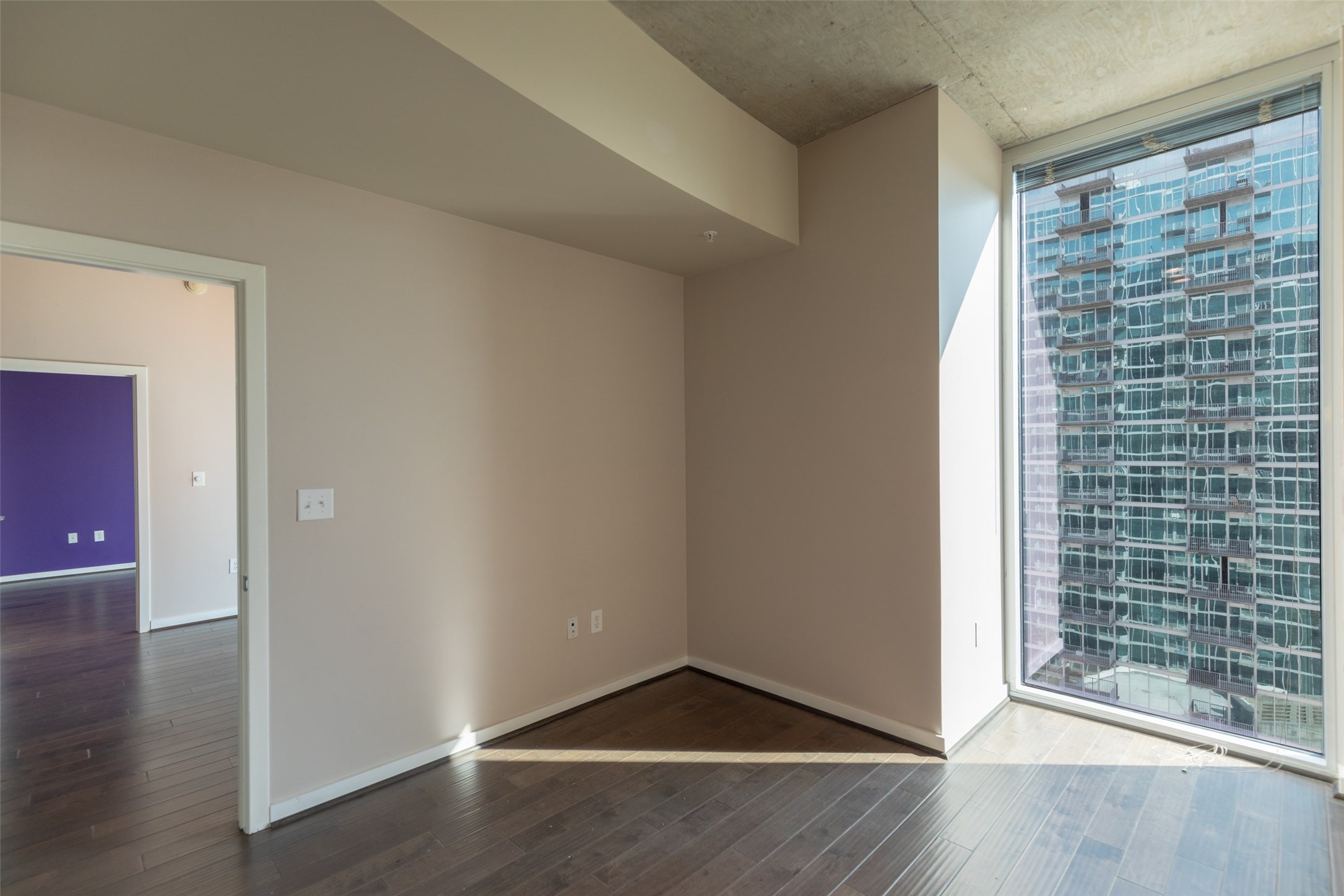 5925 Almeda Road, Unit 11814 Houston, TX 77004 - Photo 26 of 41 Bedroom no 2 looking towards the Living room area