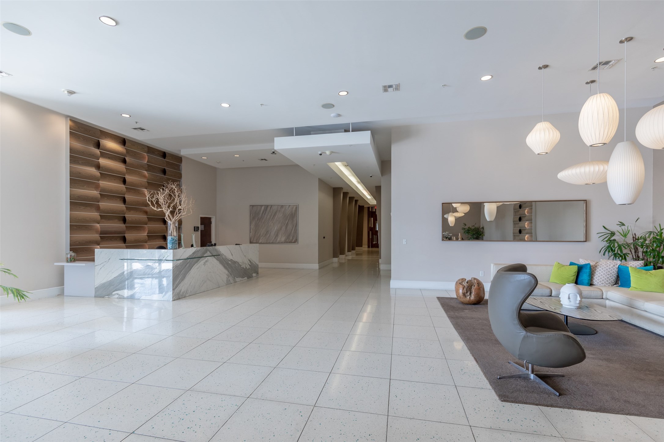 5925 Almeda Road, Unit 11814 Houston, TX 77004 - Photo 32 of 41 Mosiac's beautiful spacious lobby