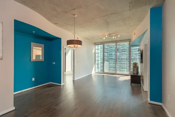 $3,100 | 5925 Almeda Road, Unit 11814, Houston, TX 77004