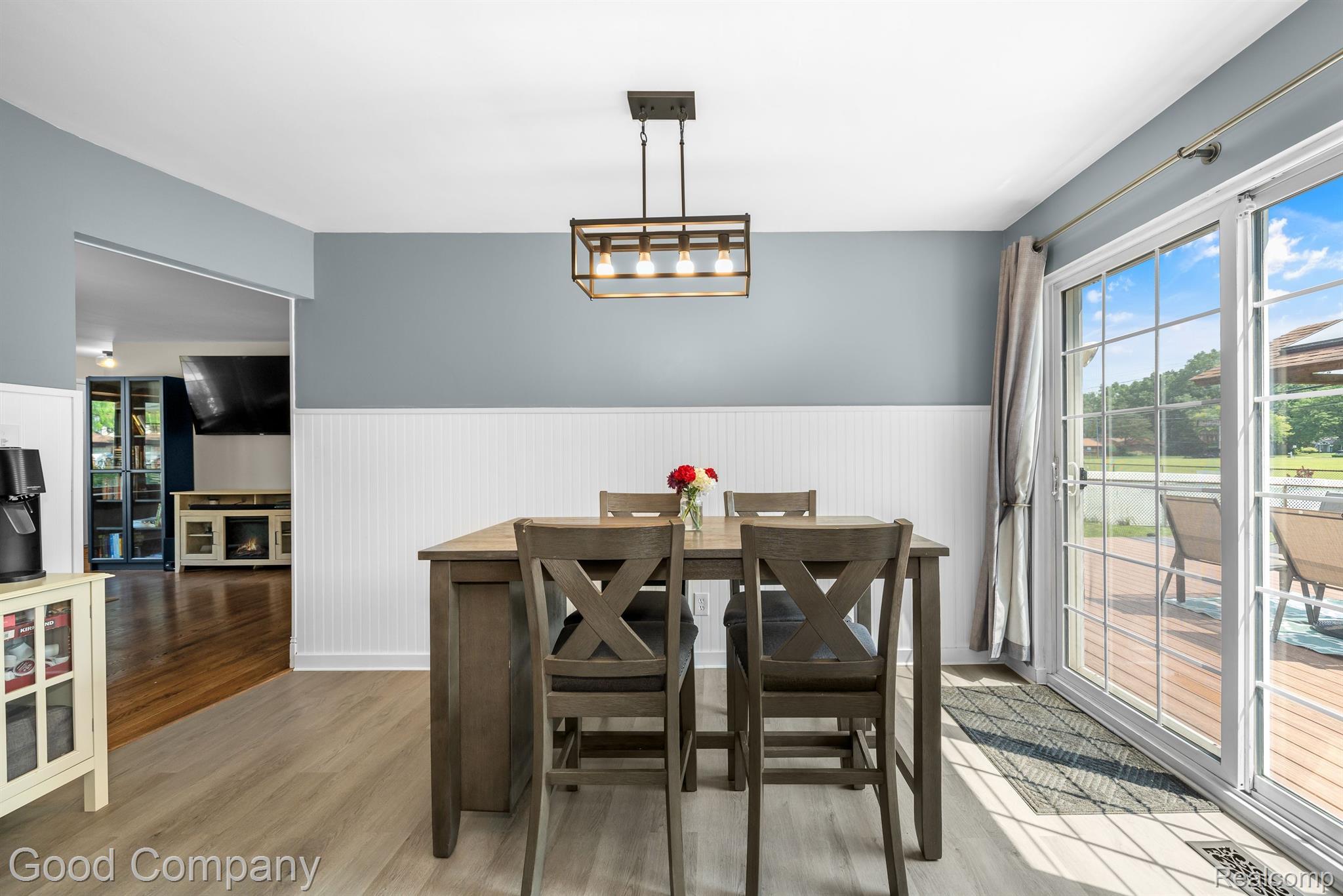 14418 Merriman Road Livonia, MI 48154 - Photo 6 of 26 Dining room