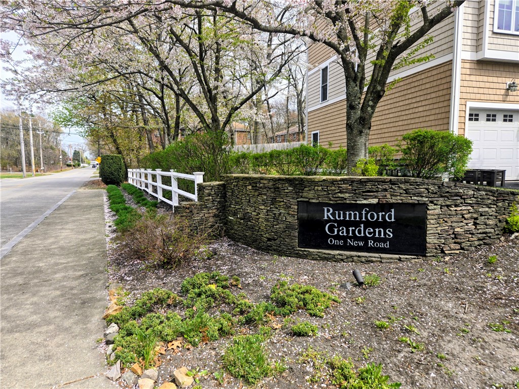 1 New Road, Unit B2 East Providence, RI 02916 - Photo 1 of 37