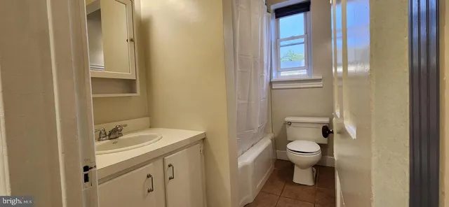 $1,350 | 51 North Hellertown Avenue, Quakertown, PA 18951