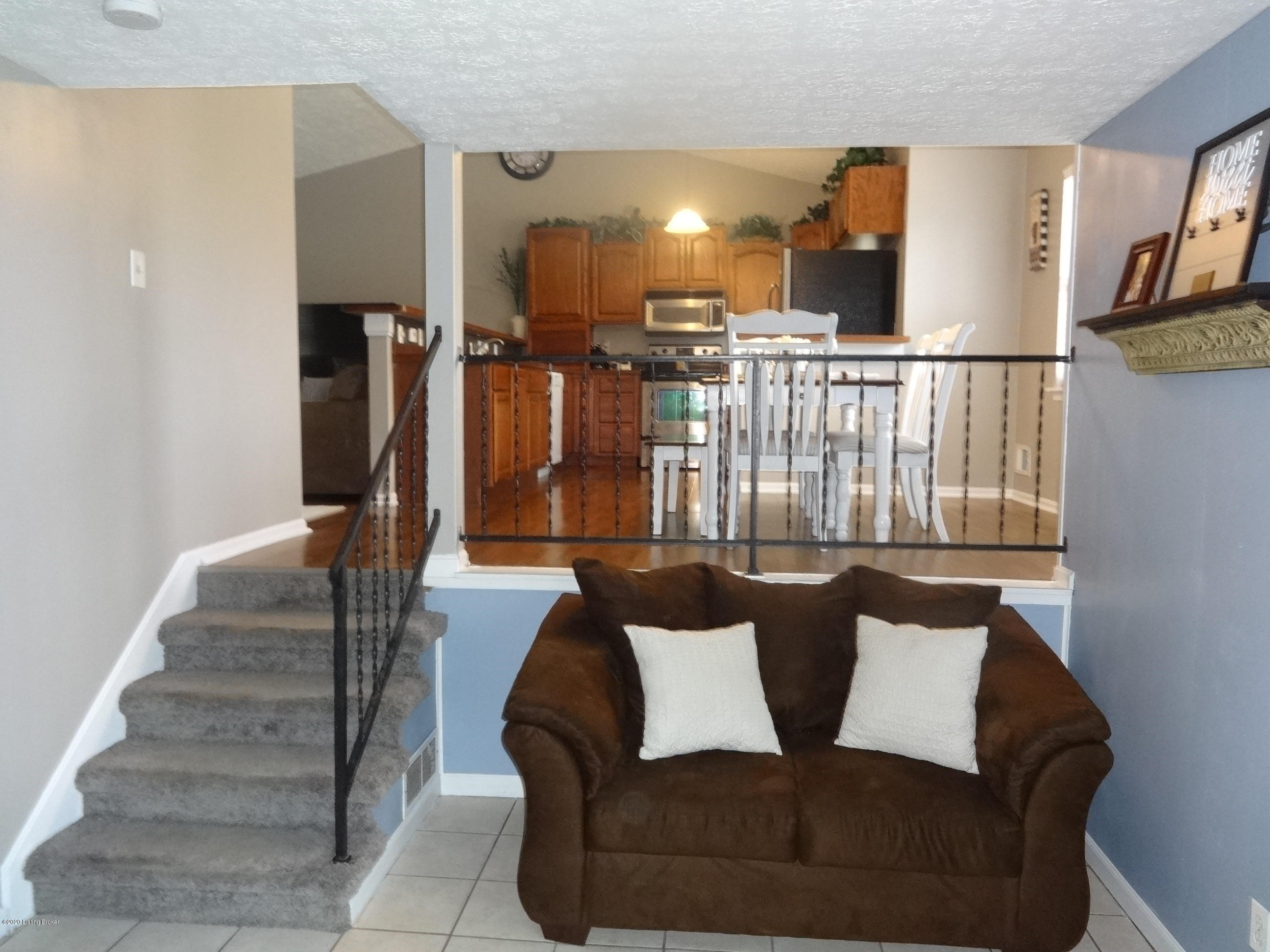7904 Rochelle Road Louisville, KY 40228 - Photo 40 of 86 DSC01028