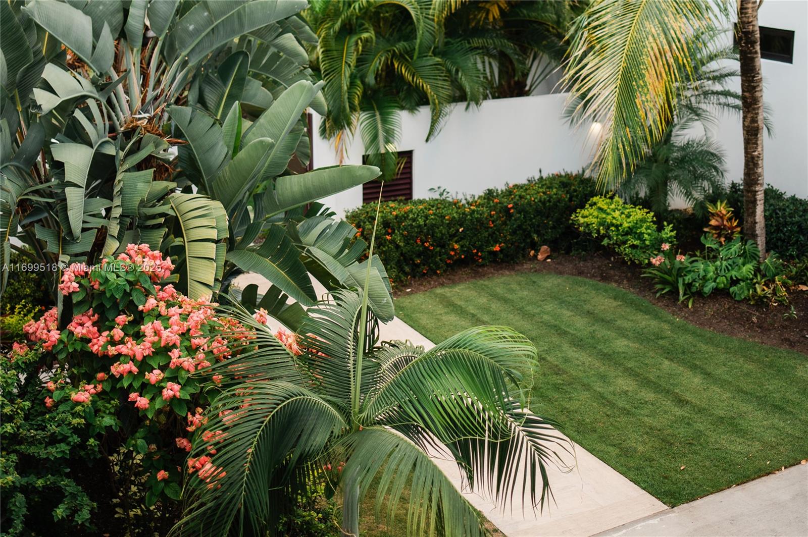 2015 Villas At Pinney's Beach, Unit 2015 Nevis, 0 56467 - Photo 17 of 17 a picture of plants