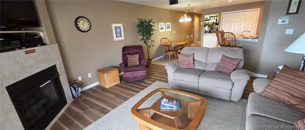 $375,000 | 4800 Eagleview Drive, Unit 611, Osage Beach, MO 65065