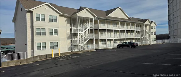 $375,000 | 4800 Eagleview Drive, Unit 611, Osage Beach, MO 65065