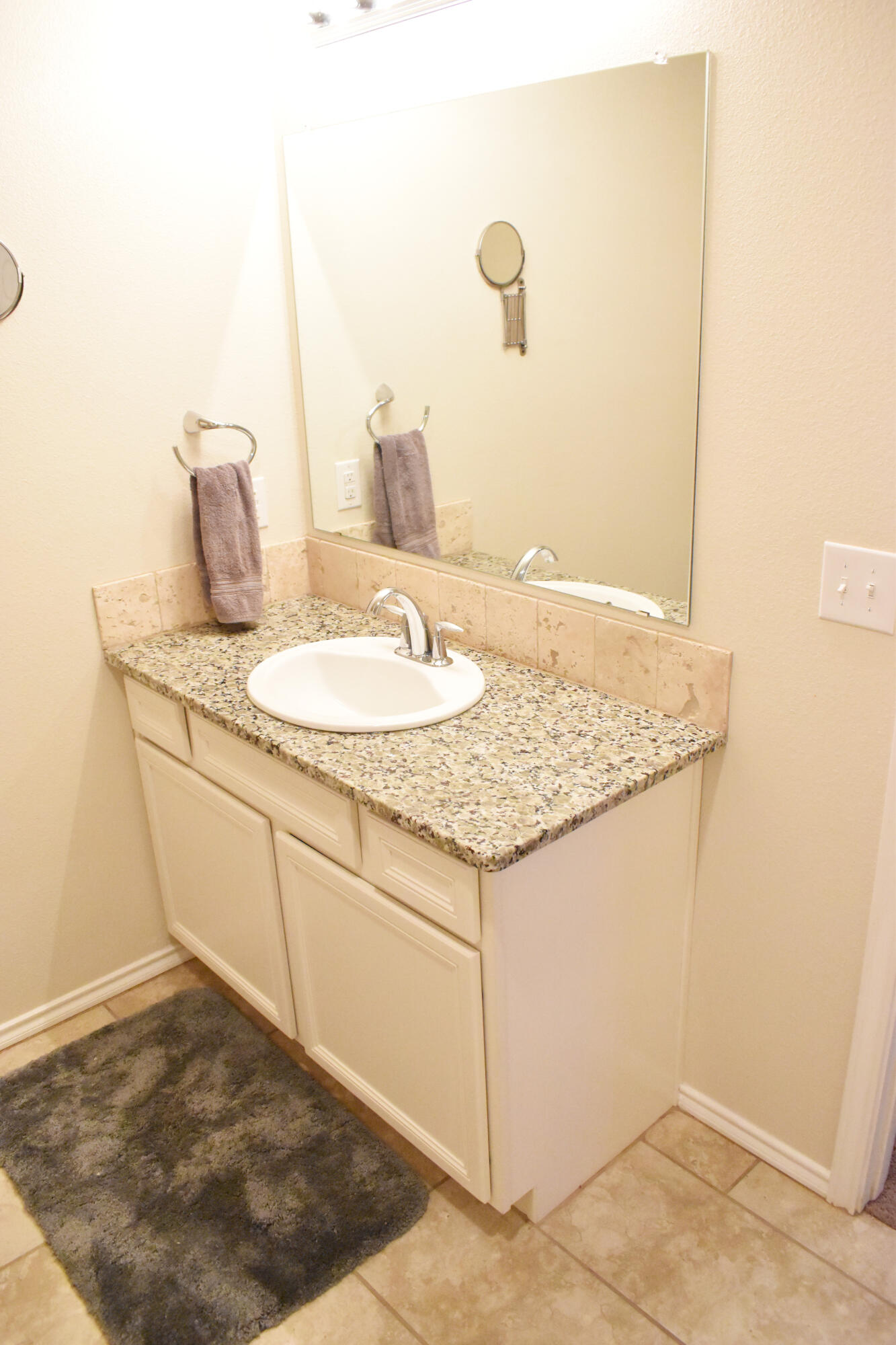 7012 34th Place Lubbock, TX 79407 - Photo 20 of 28 masterbath1
