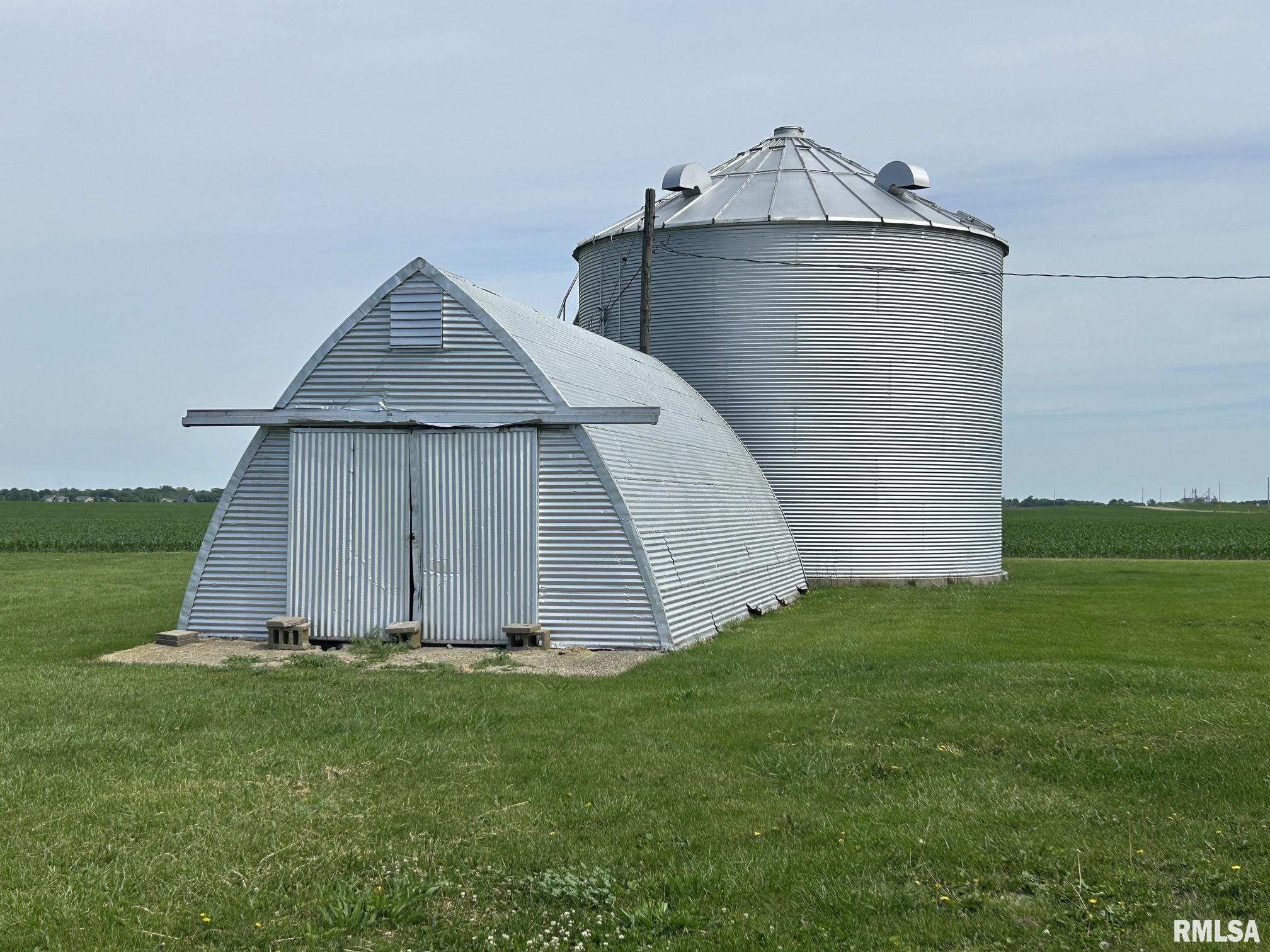 1439 Roby Road Mechanicsburg, IL 62545 - Photo 4 of 28