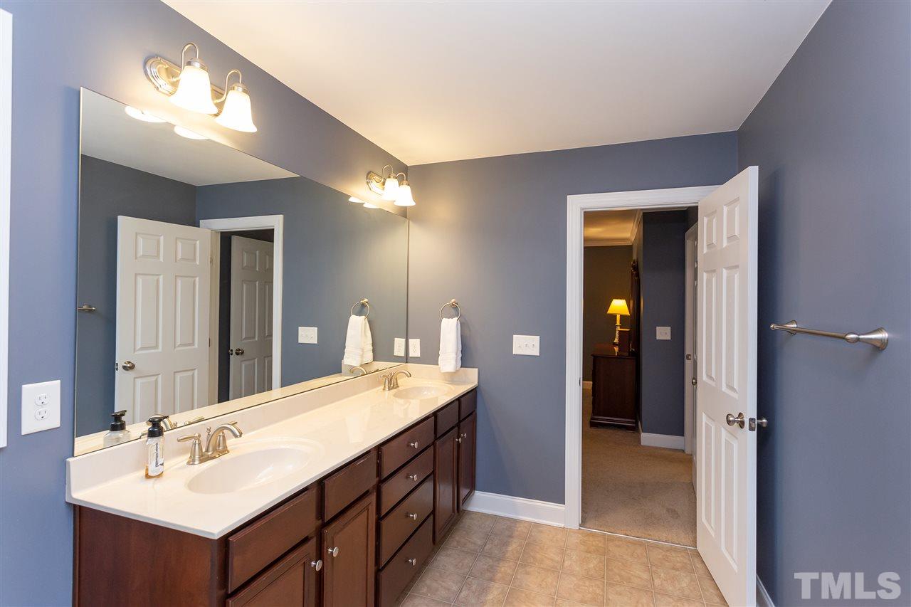 3029 Englefield Drive Raleigh, NC 27615 - Photo 16 of 28