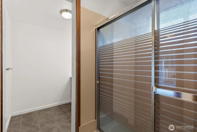 a view of bathroom with shower