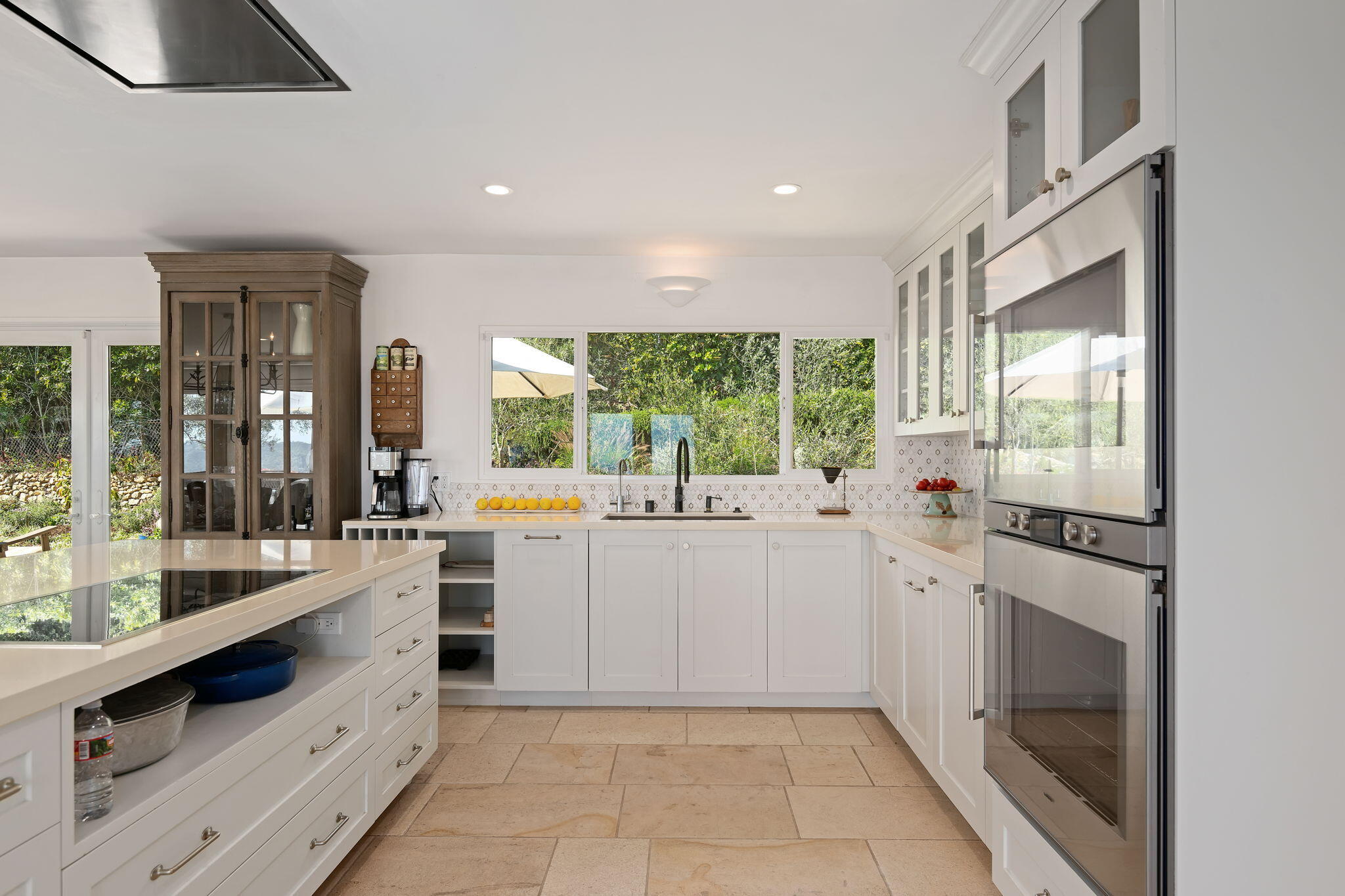 1144 Arbolado Road Santa Barbara, CA 93103 - Photo 21 of 40 19-Kitchen